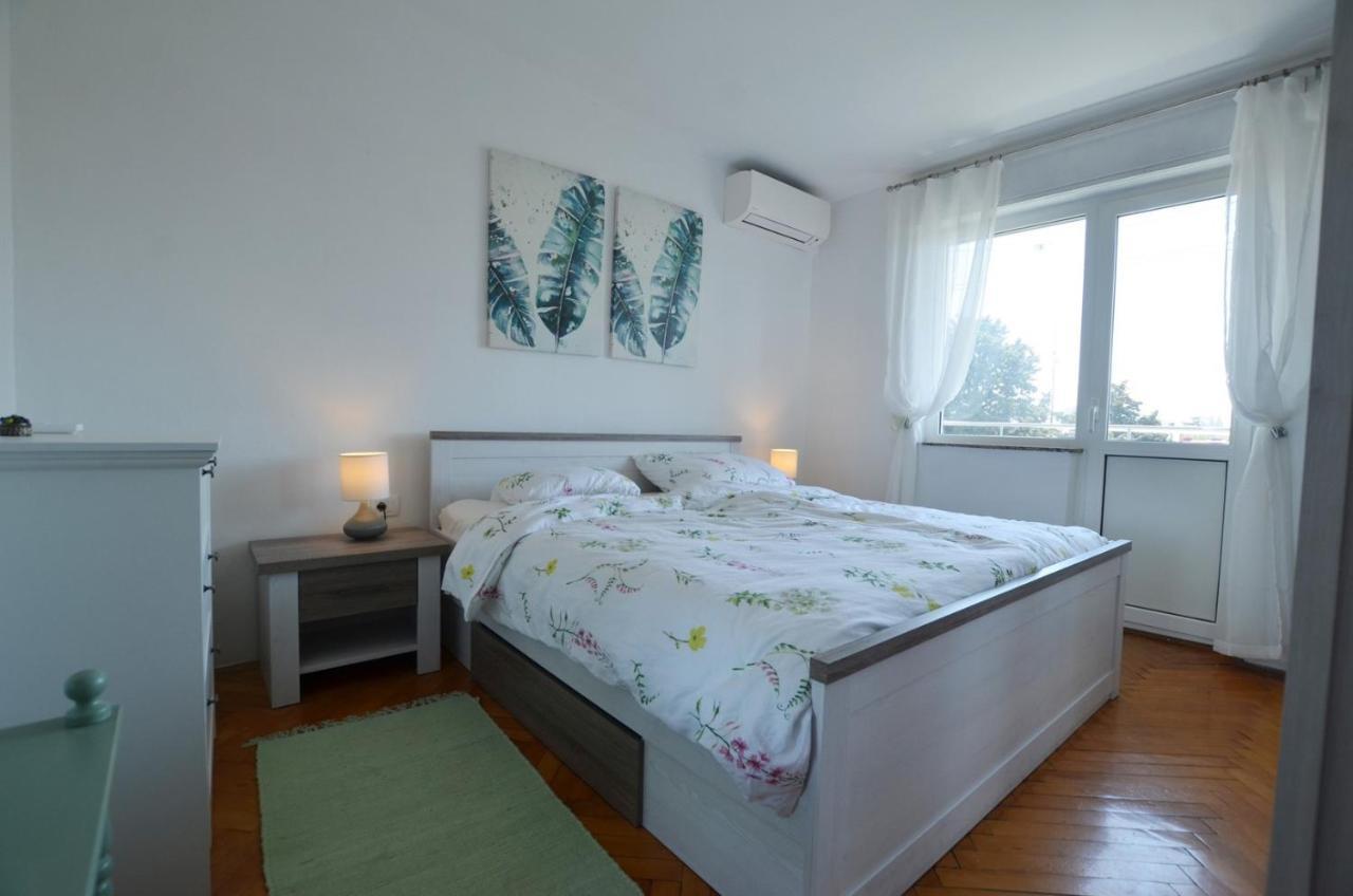 Sarah Apartment Rovinj Extérieur photo